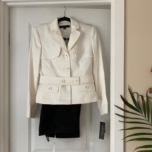 Anne Klein suit. Size 2. New with tags.